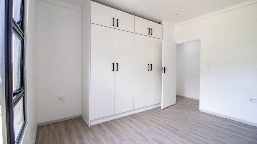 4 Bedroom Property for Sale in Kleinmond Western Cape